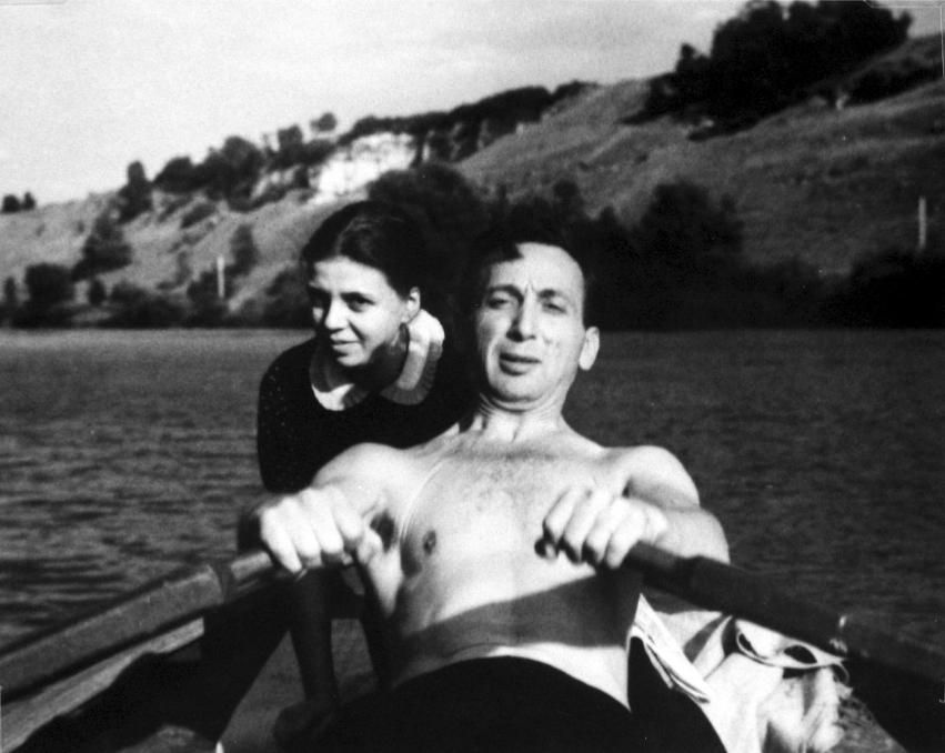 elizabeth&amp;i-boating